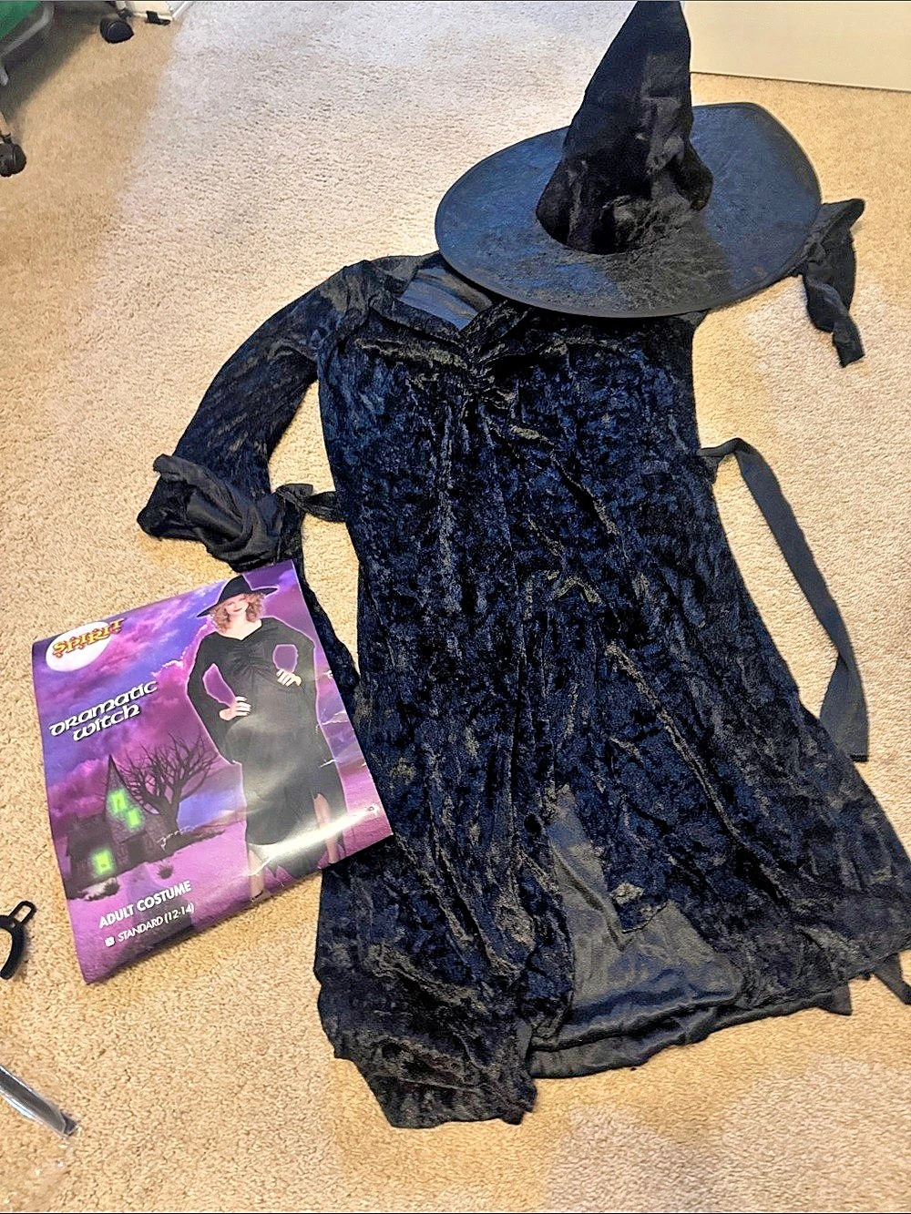 Spirit Halloween Dramatic Witch Adult Costume Witch Costume Size Medium
